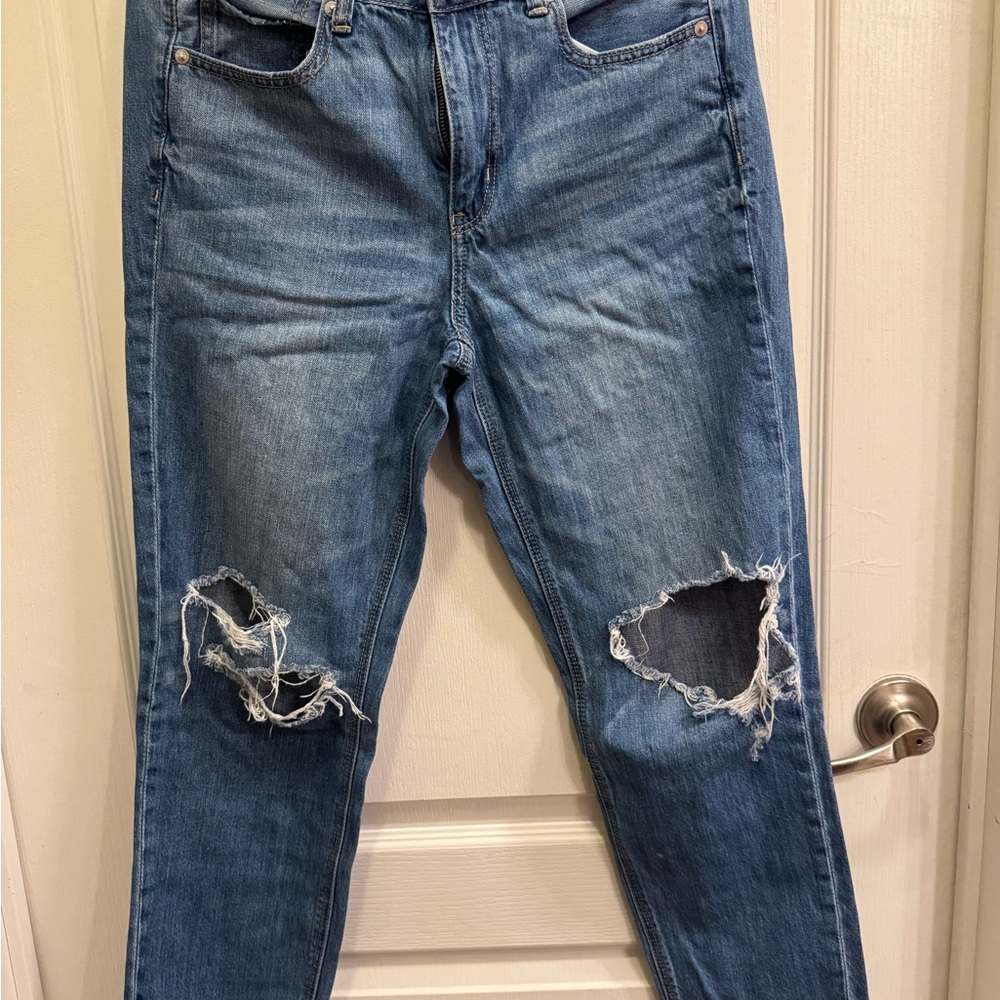 American Eagle Outfitters High Rise Ripped Blue Jeans